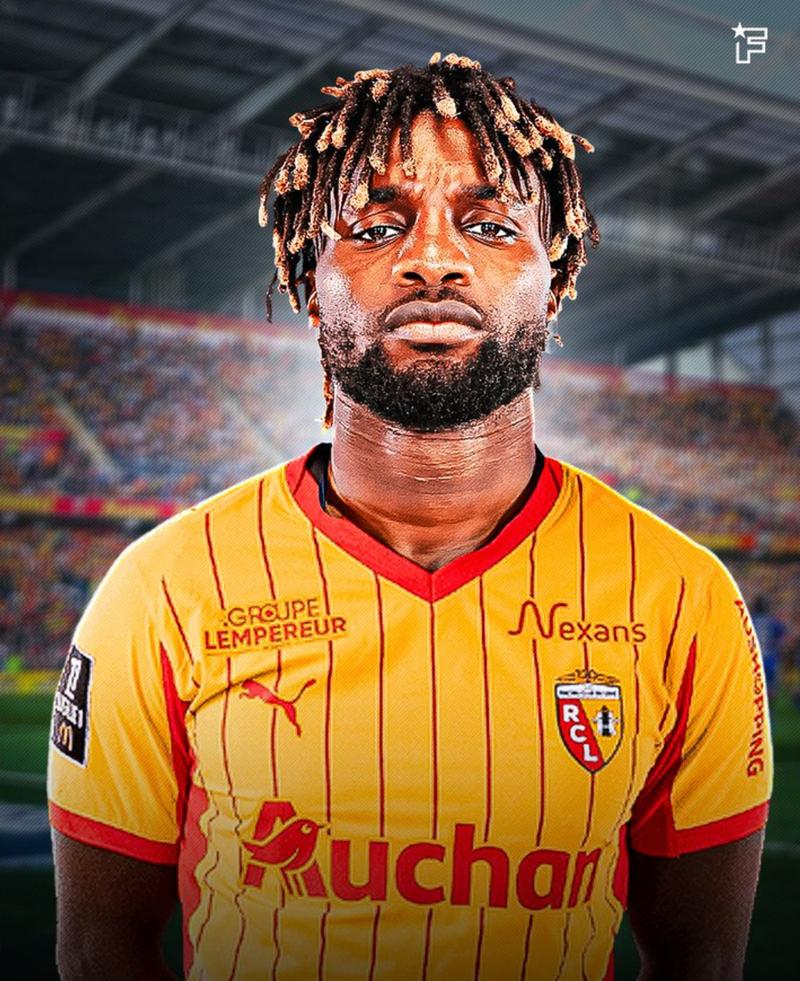 巴黎人报：前纽卡斯尔的法国前锋圣马克西曼即将加盟朗斯